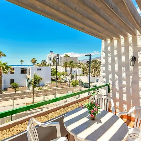 Near Playa De Americas With Wifi And Pool, Tenerife Sur Apartment *